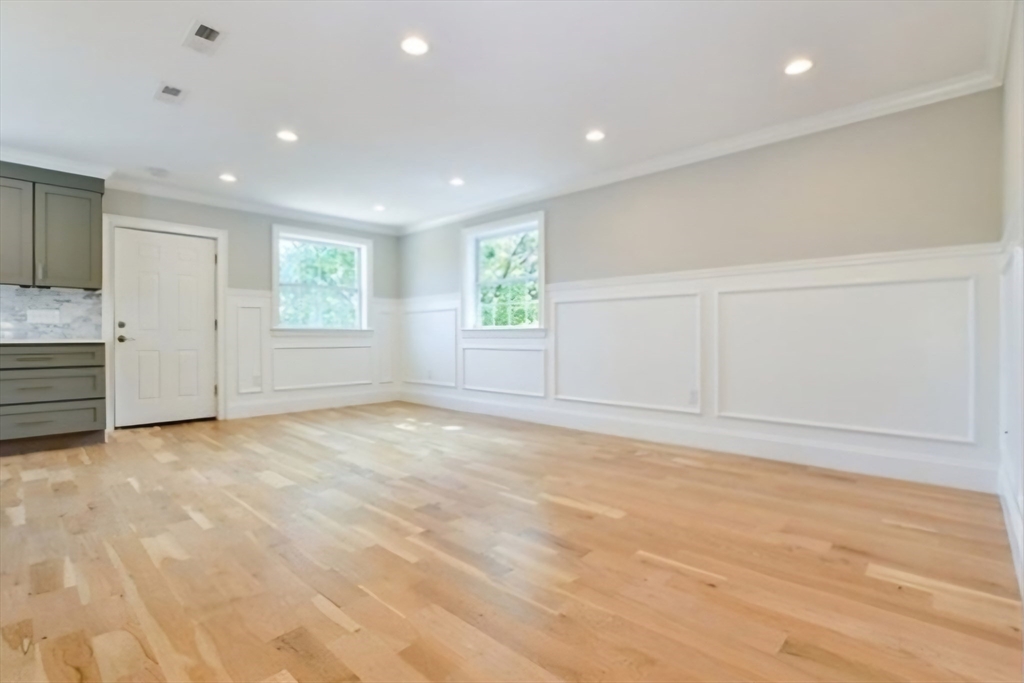 235 Webster Ave, Chelsea