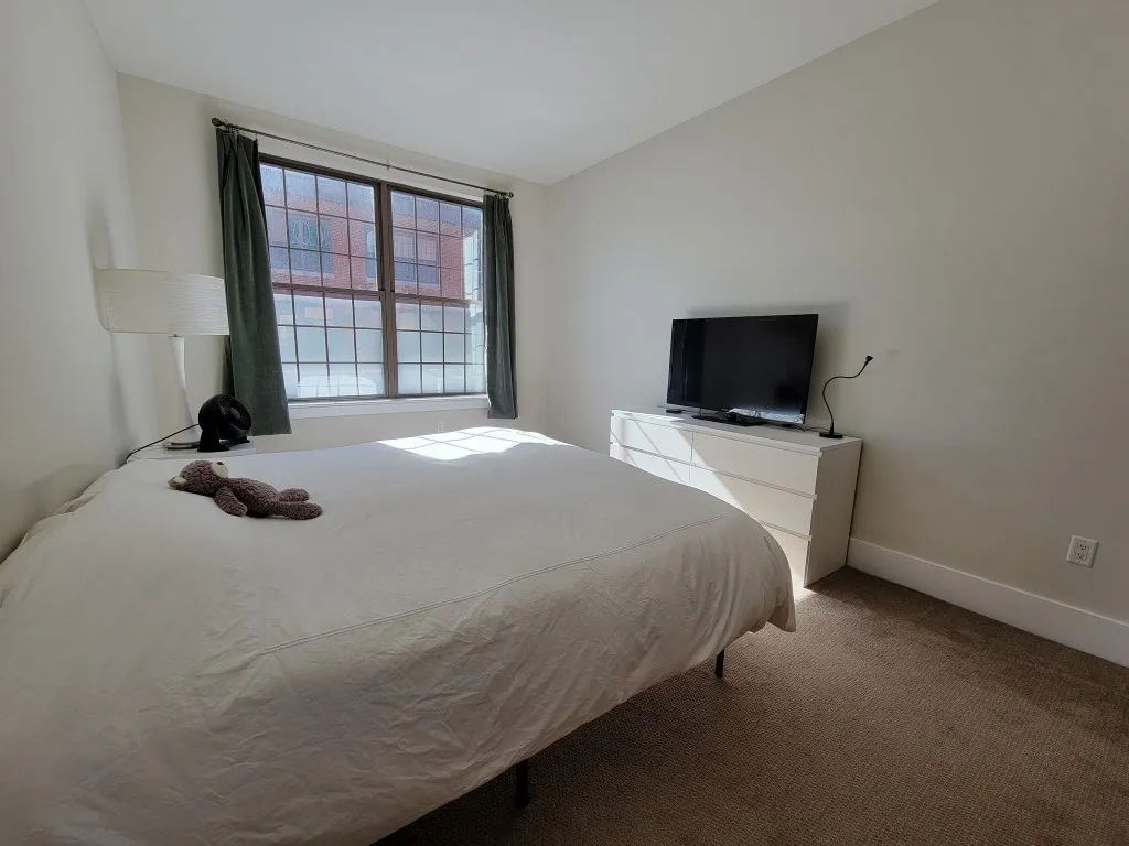 154 West 2nd St, South Boston