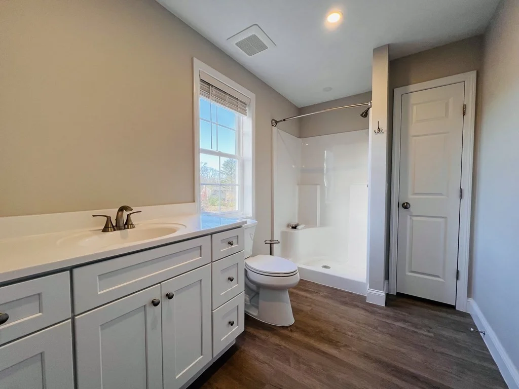 10 Glacier Path, Middleboro