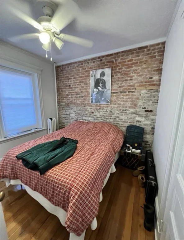 17 Grovenor Rd, Jamaica Plain