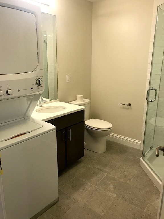 166 Newbury St, Back Bay