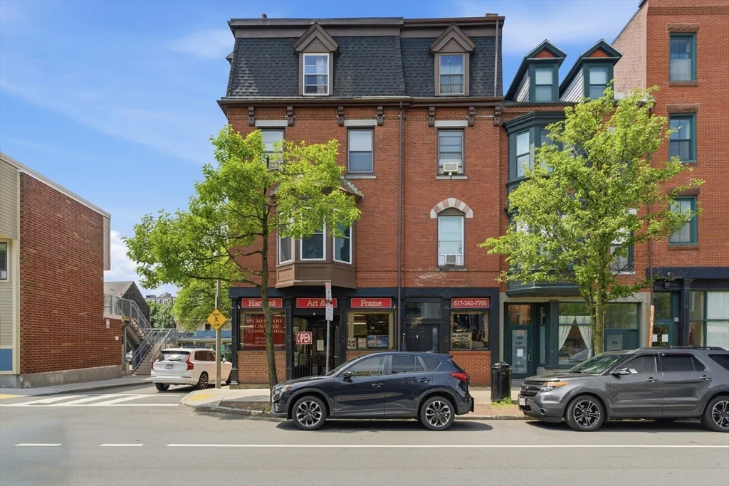 250-252 Main St, Charlestown