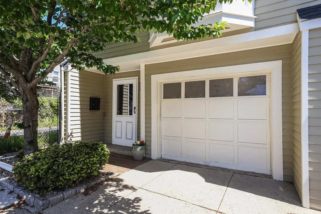 154 West 3rd St, South Boston