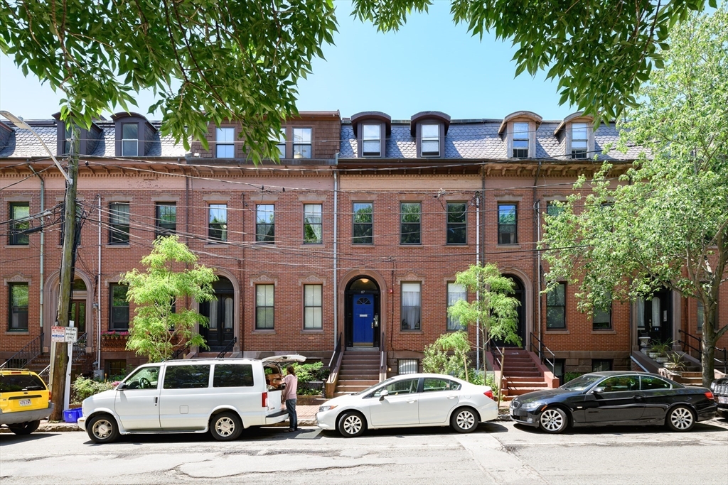 87 Third St, East Cambridge