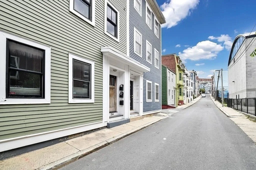 254 Bowen St, South Boston