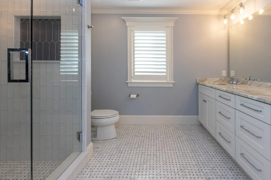 25 Cushing Ave, Crow Point