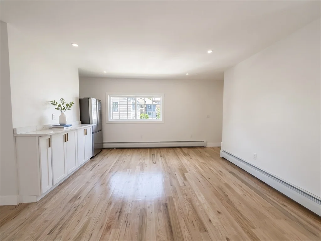 10 Pearl, West Everett