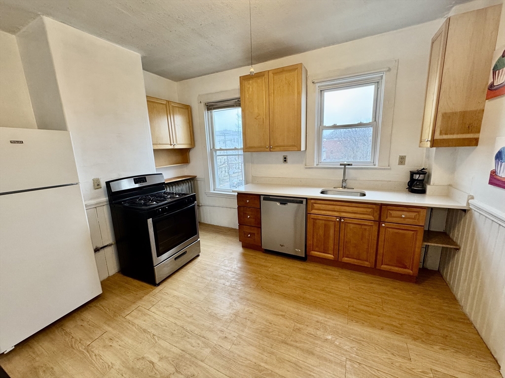 58 Aspinwall Ave, Coolidge Corner