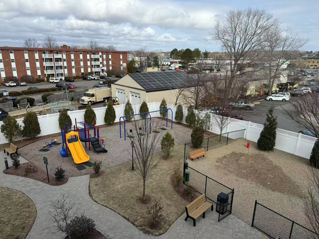 320 Middlesex Ave, Medford