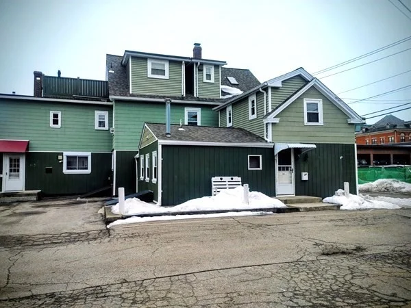 65 East St, North Attleboro