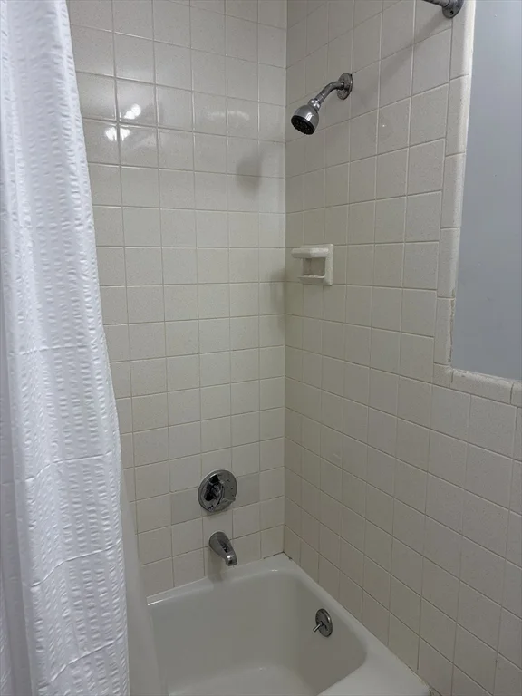 103 Trapelo Rd, Waltham