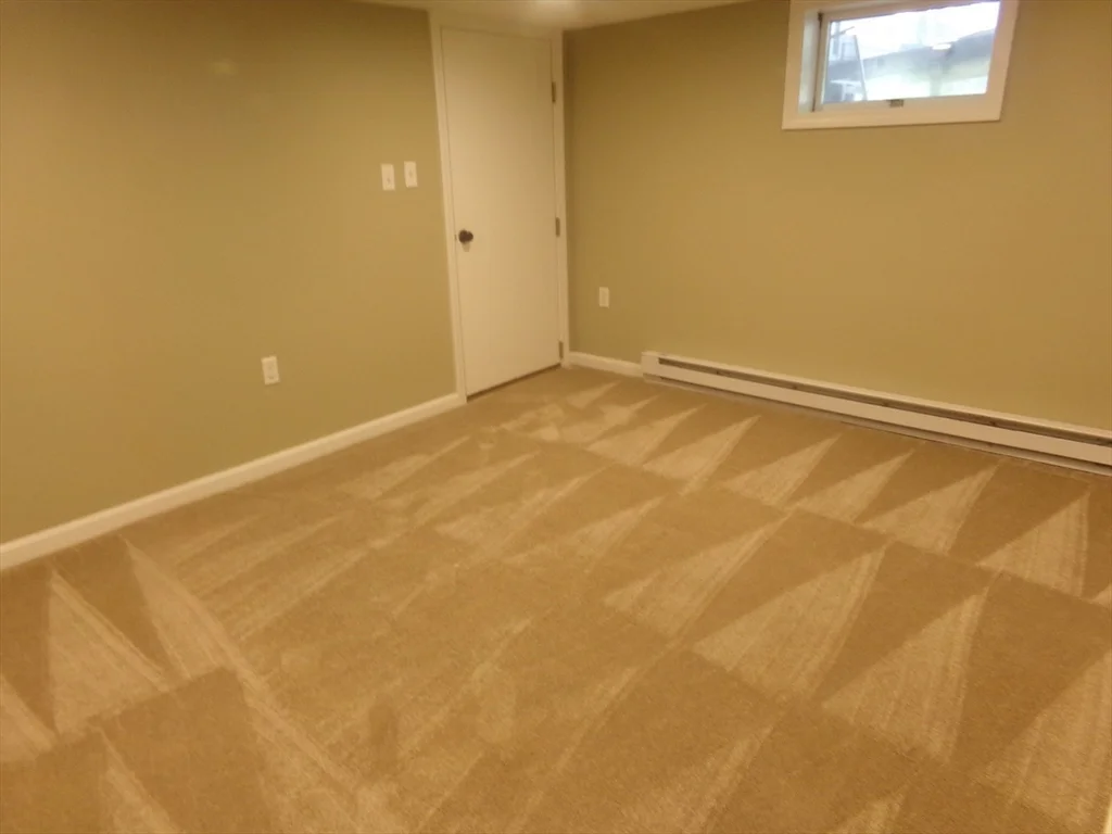 162 Middlesex Ave, Wilmington