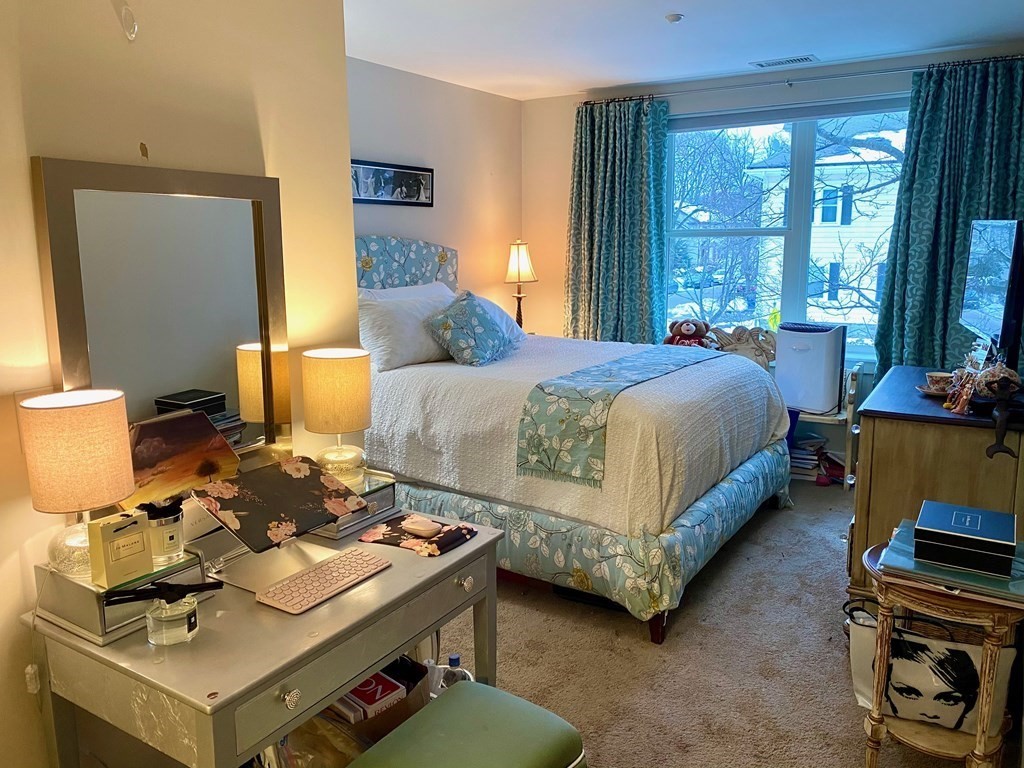 99 Chestnut Hill Ave, Brighton