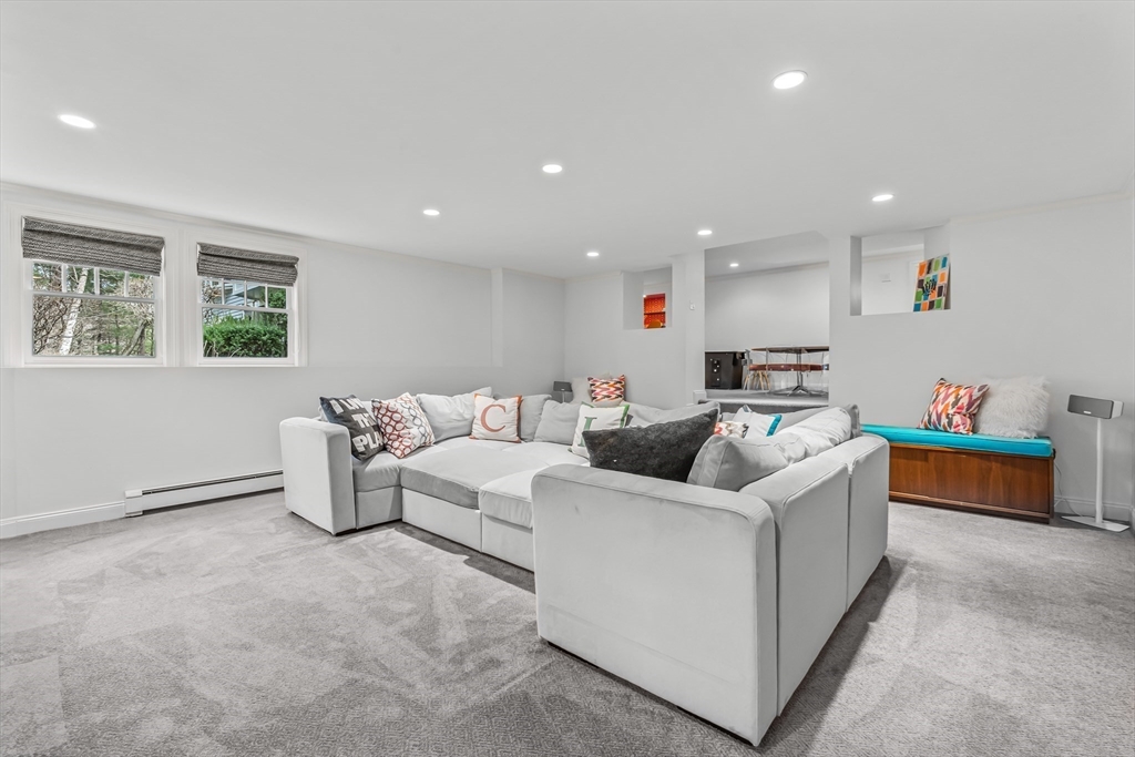 22 Chadwick Rd, Weston