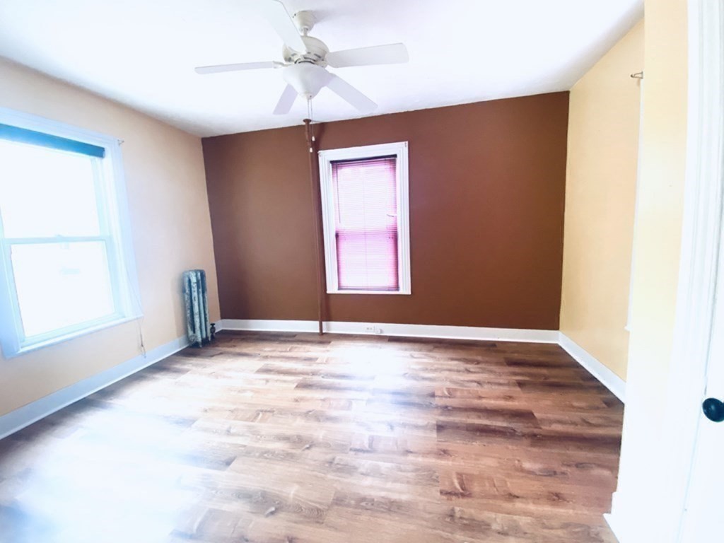 20 Crystal, Worcester