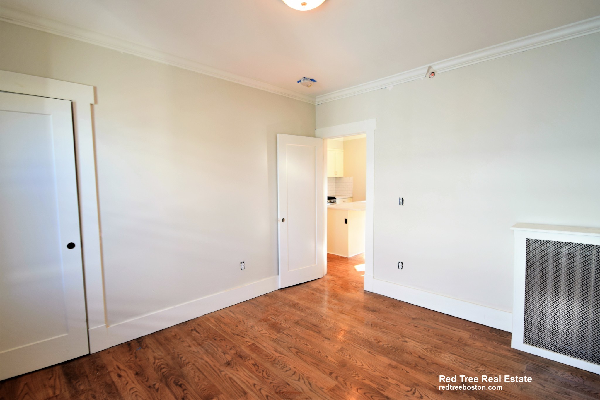 3916 Washington St, Roslindale