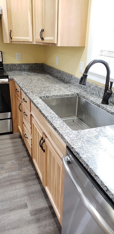 51 Moore Rd, New Braintree