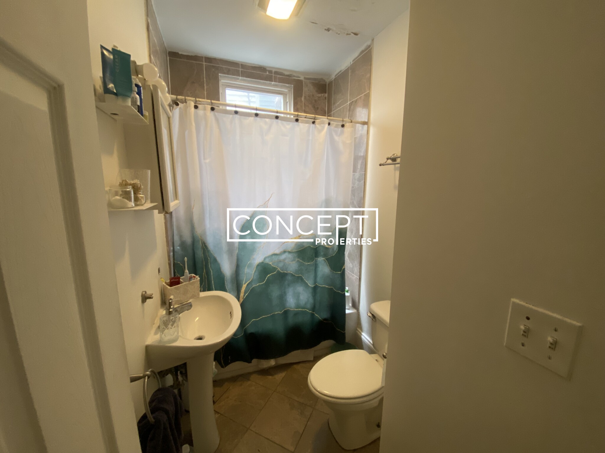 731 Parker St, Mission Hill