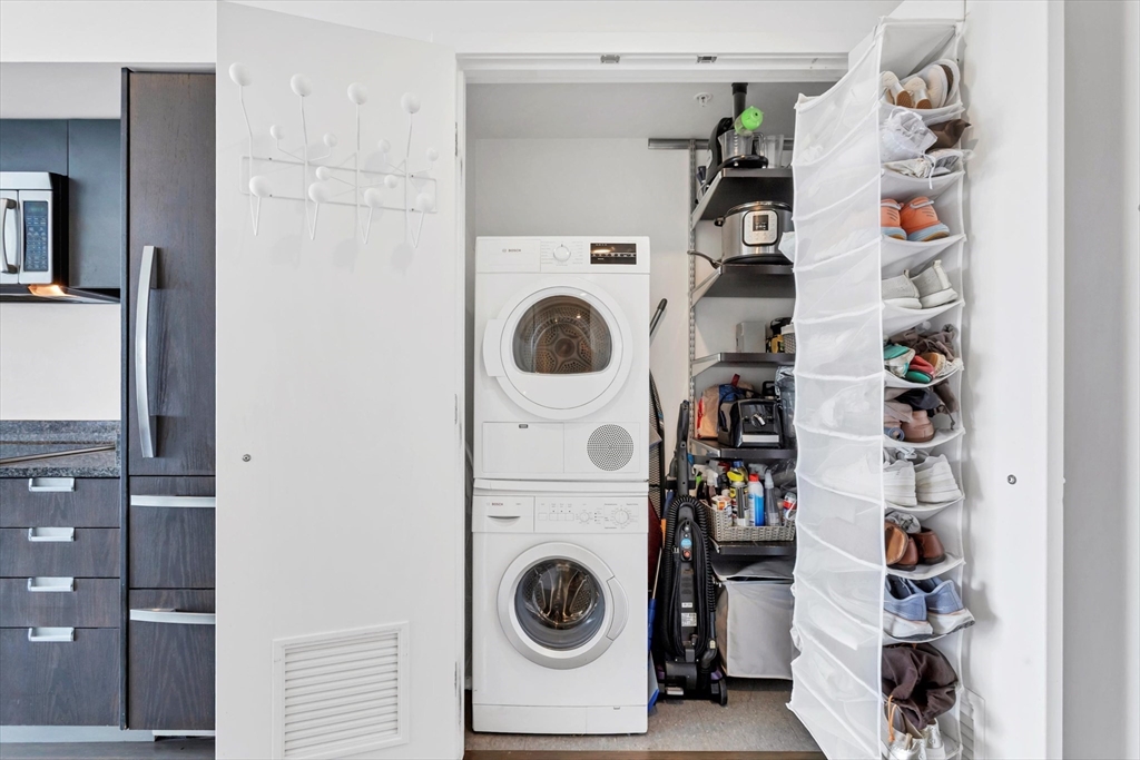 110 Stuart St, Downtown