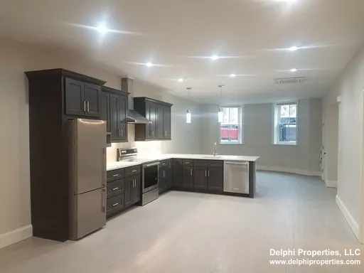 554 Massachusetts Ave, South End