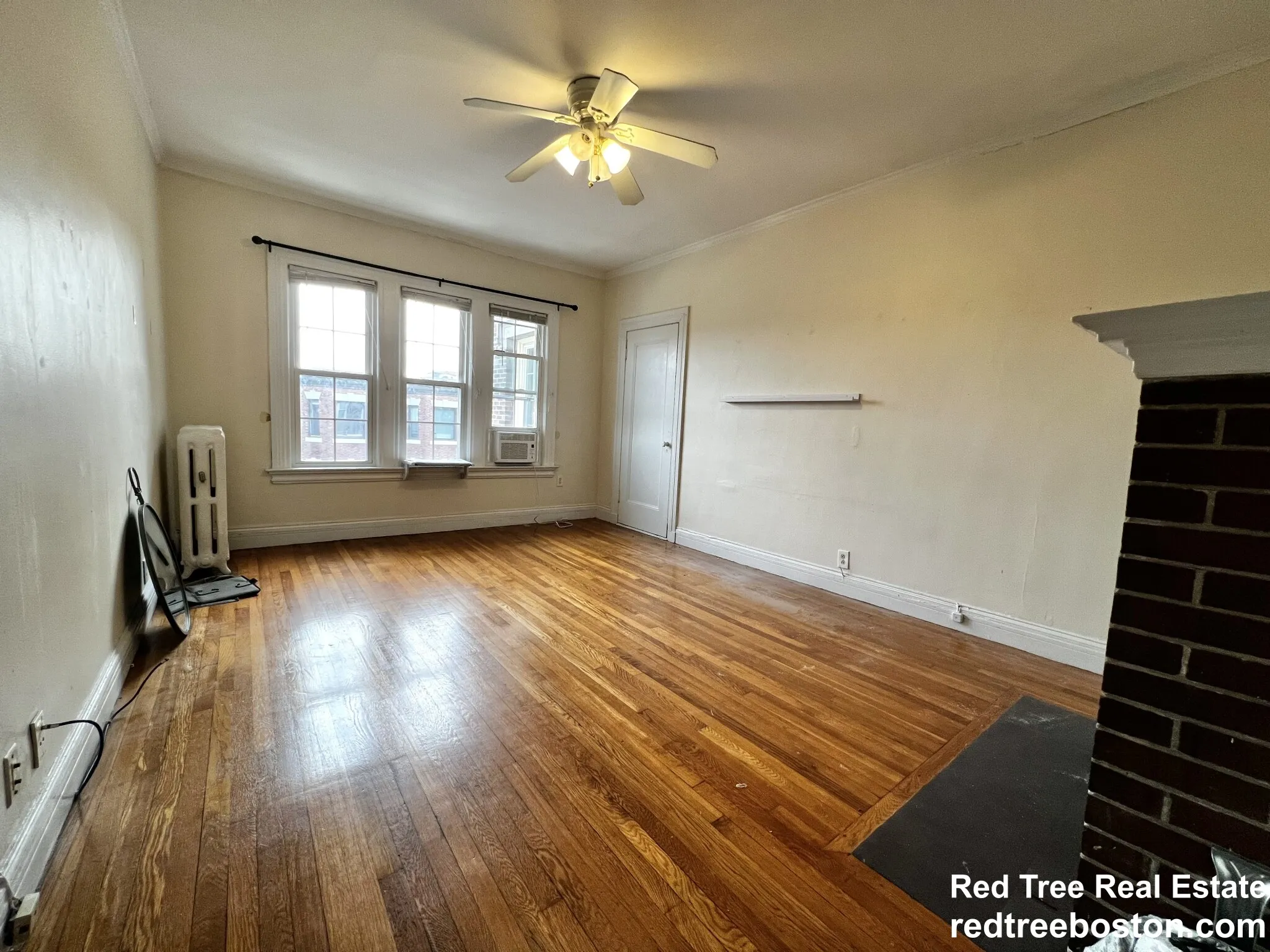 15 Glenville Ave, Allston
