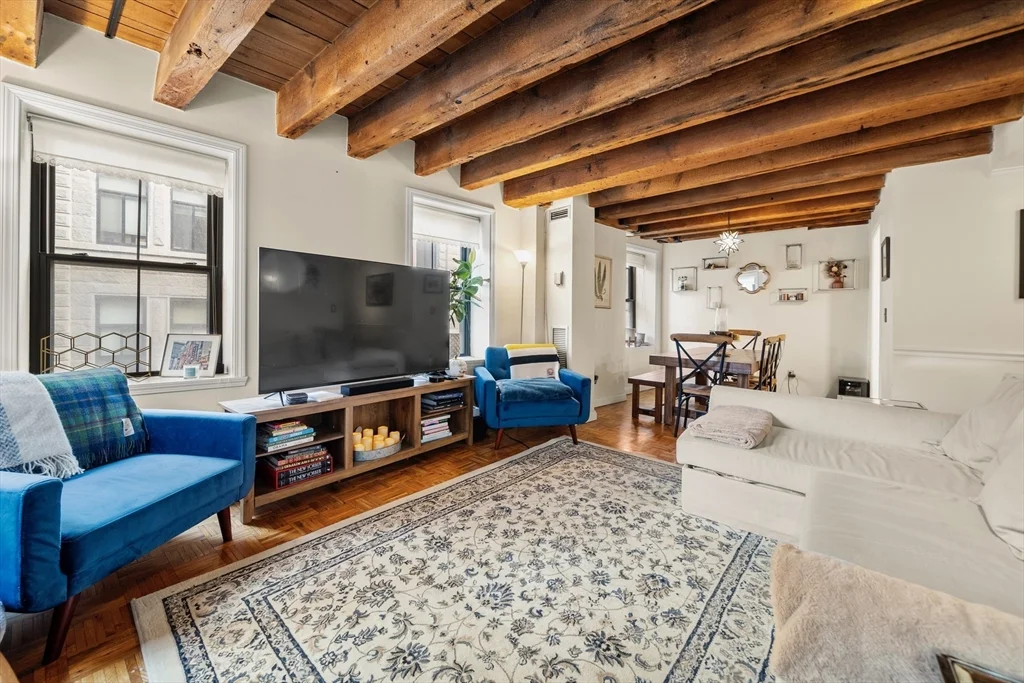 120 Commercial St, Waterfront