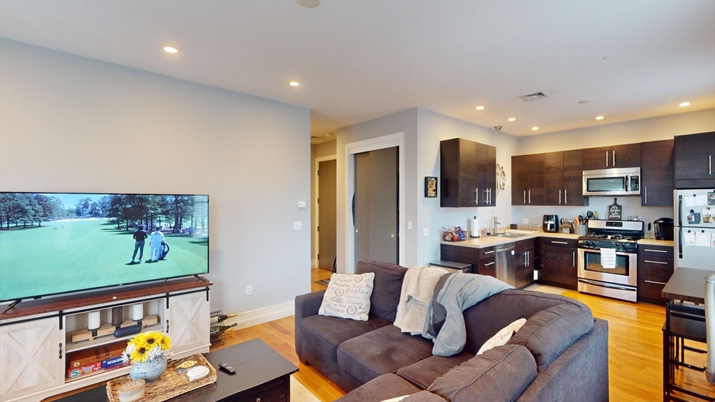 339 Dorchester St, South Boston