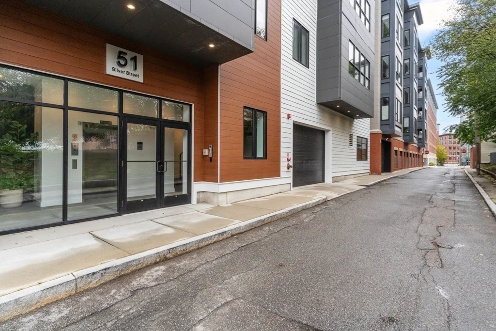 75 W Broadway, South Boston