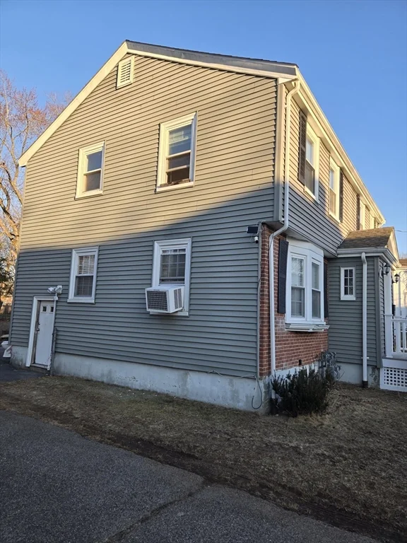 114 Faraday St, Hyde Park