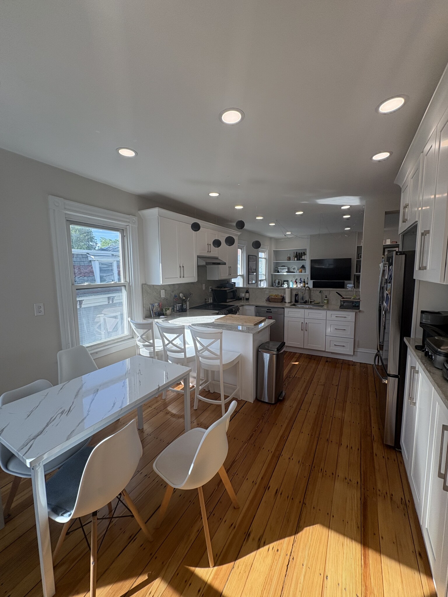 364 Washington St, The Port