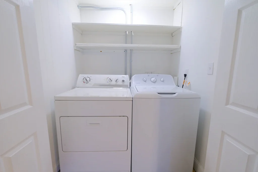 105 Clarendon St, Fitchburg