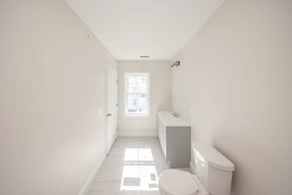 17-A Mott St, Worcester