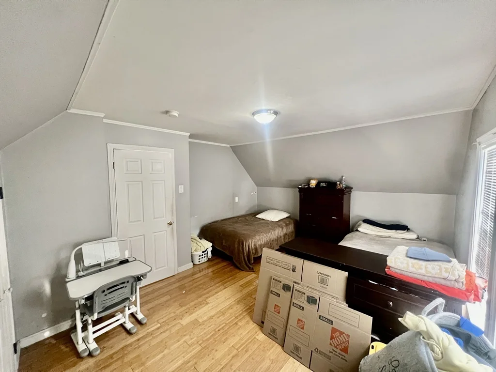 41 Pearl St, Everett