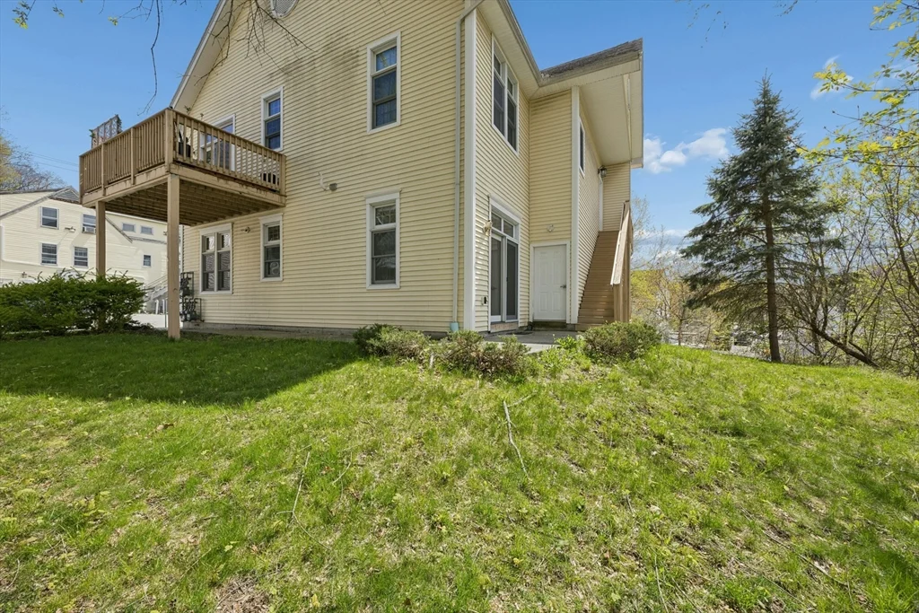 136R Main St, Acton