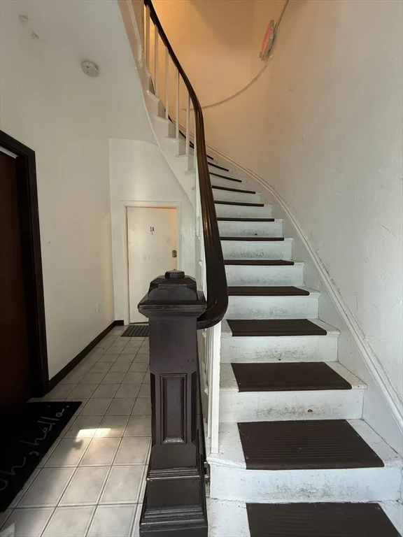 52 Sargent Ave, Winter Hill