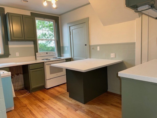 115-117 Brown Ave, Roslindale