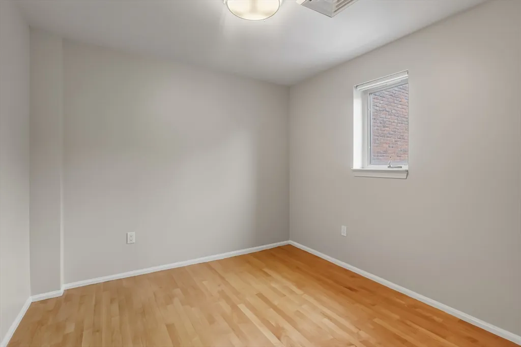 350 North, North End