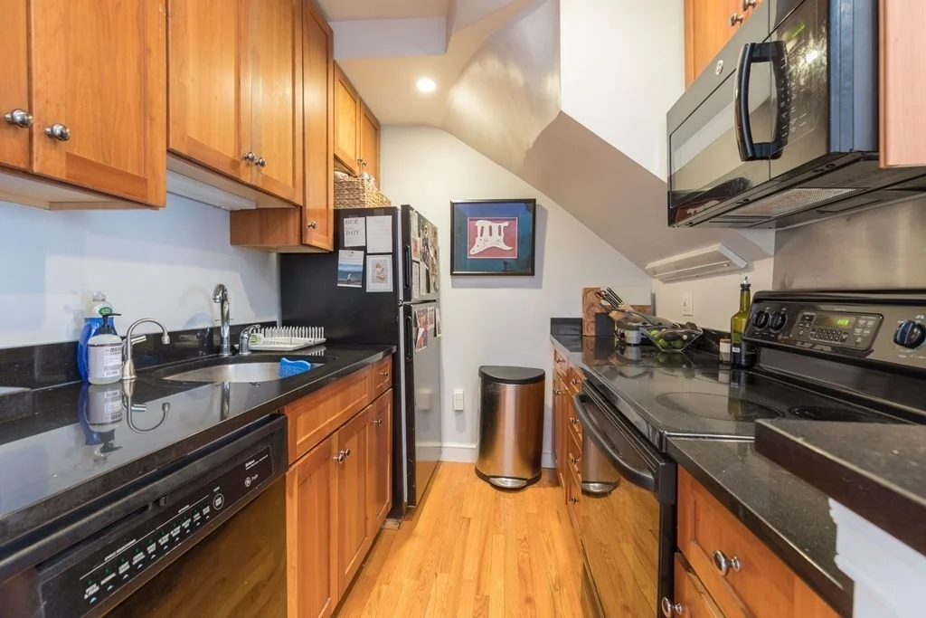 87 Appleton, South End
