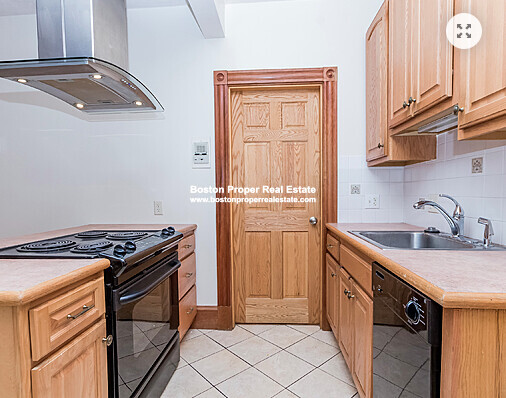 97 Myrtle St, Beacon Hill