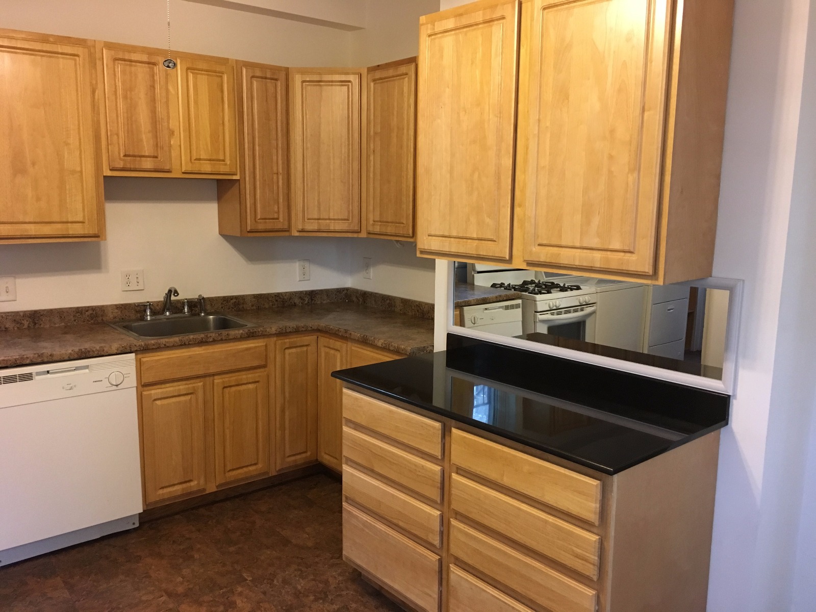 27 Auburn St, Charlestown