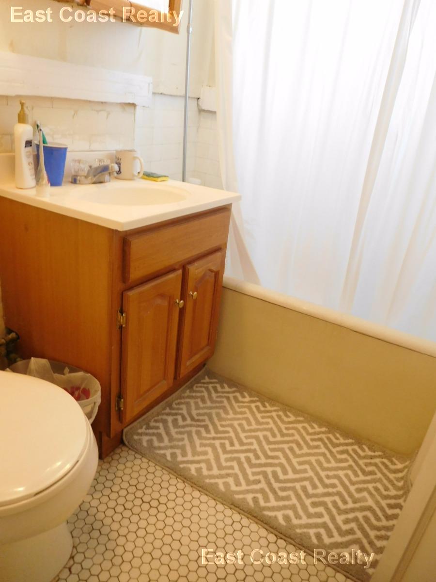 236 Kelton St, Allston