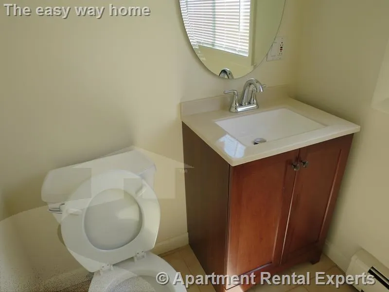 61A Sixth St, East Cambridge