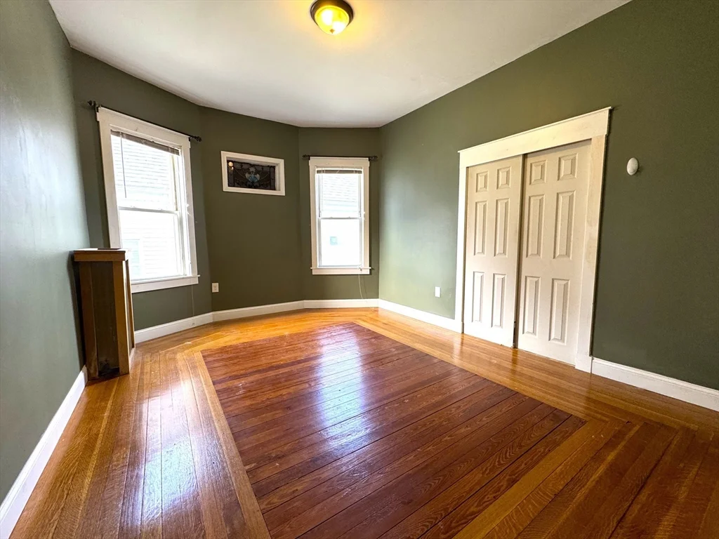 24 Weld Hill St, Jamaica Plain