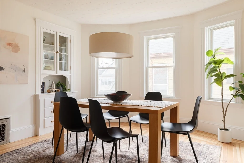 250 Walden, Neighborhood Nine