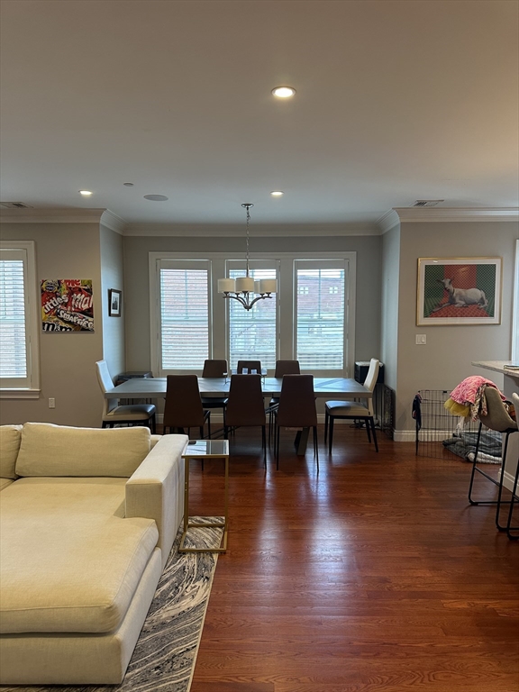 637 East 1st St, Boston