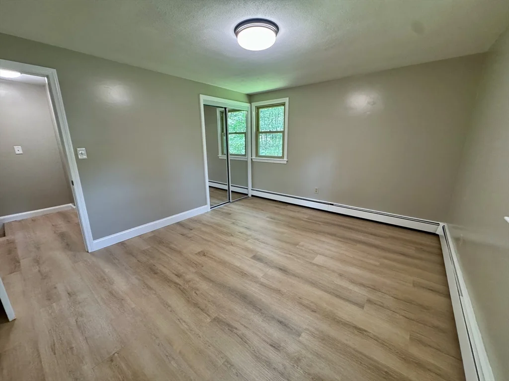 4 Link St, Foxboro