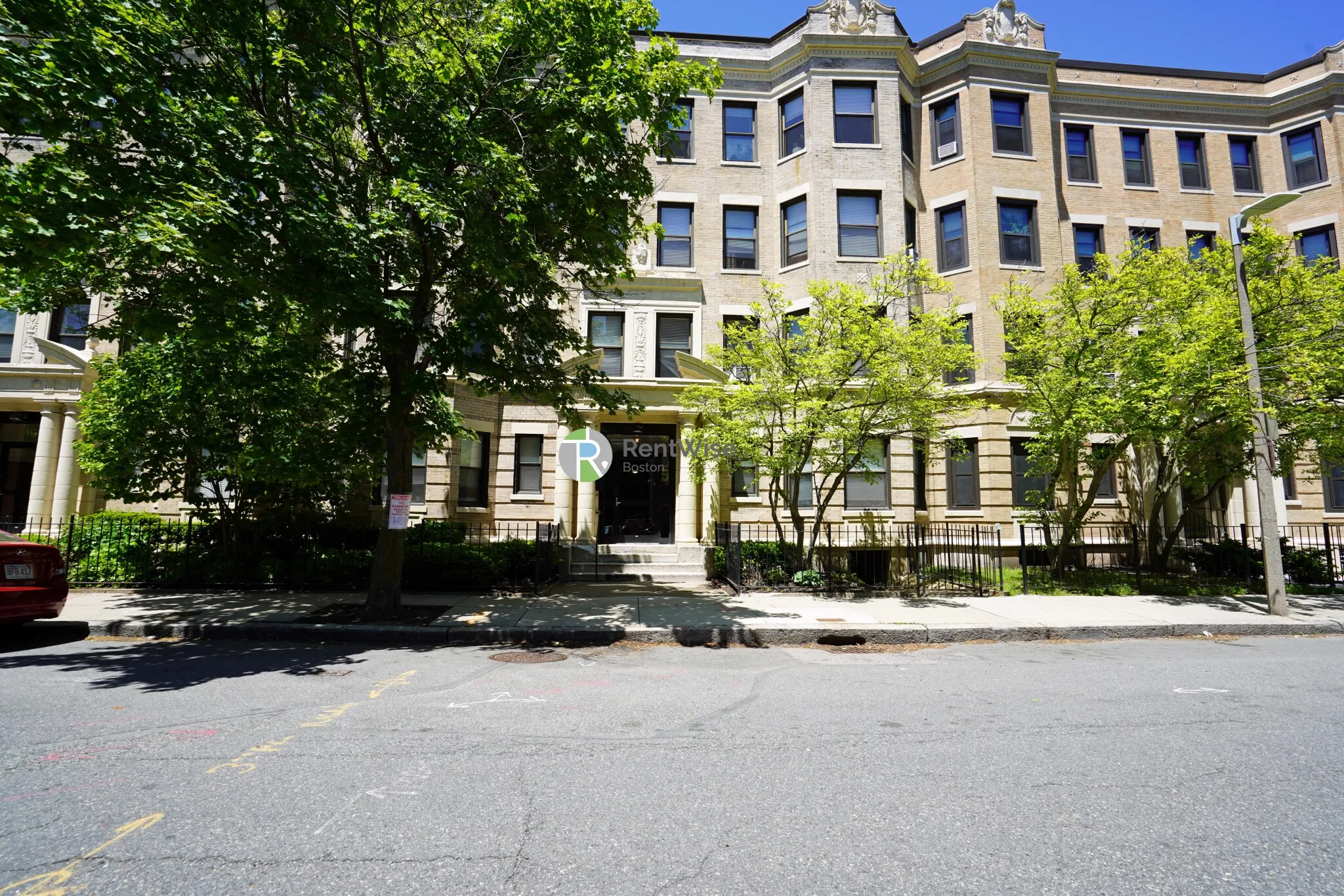 11 Peterborough St, Fenway