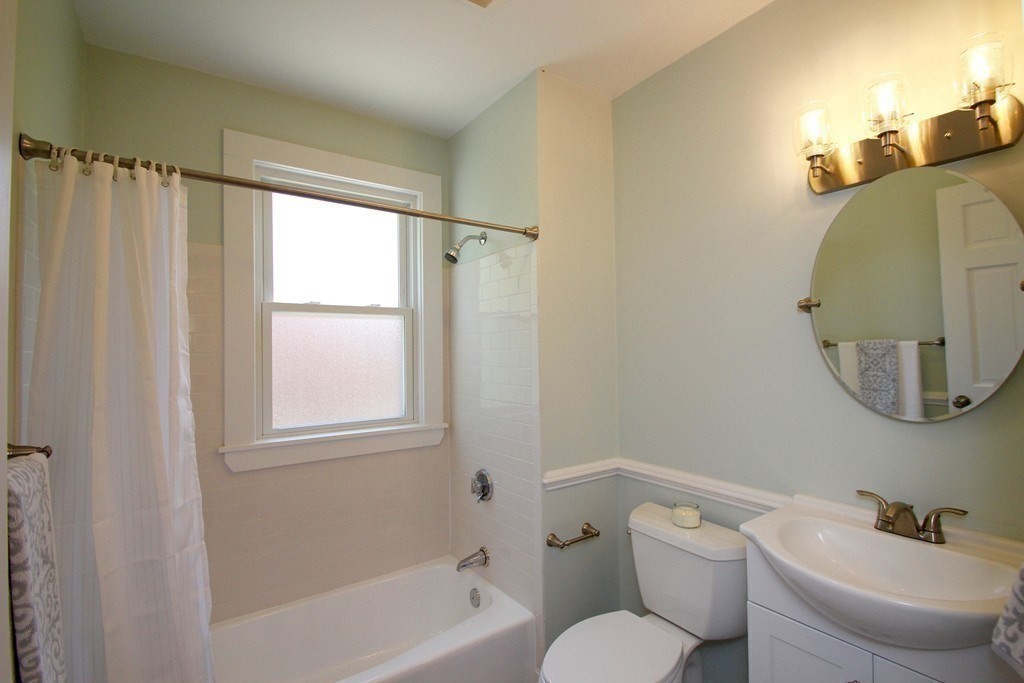 20 Tennyson St, Magoun Square