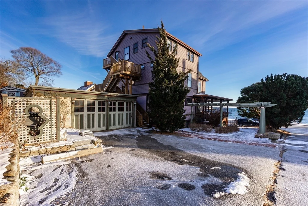 322 Humphrey St, Swampscott