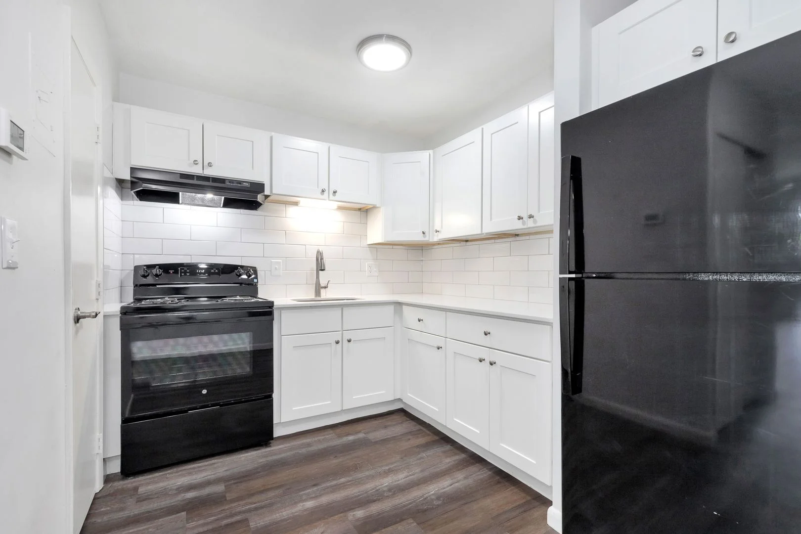 1045 River St, Hyde Park